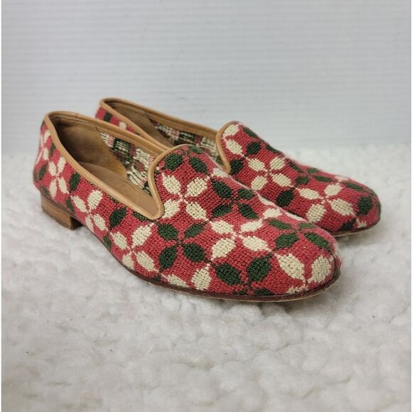Floral Patterned Loafers - Picture 1 of 11